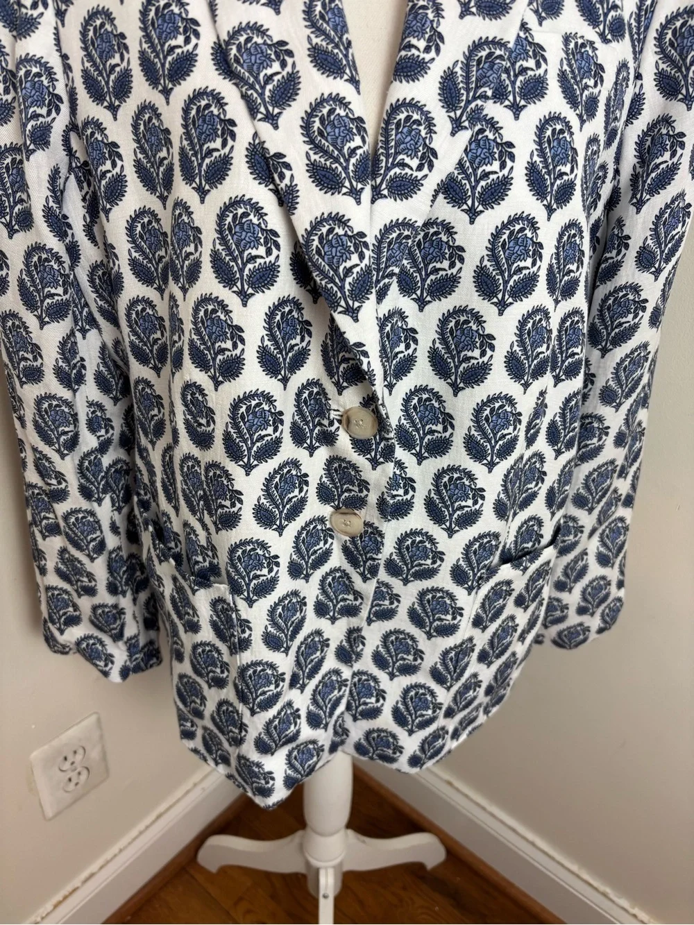Helena Blazer In Bouquet Block Print Chelsea Linen-cupro Blend Size 20